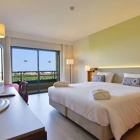 فندق Algarve By Ihg البوفيرا