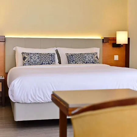 Hotel Algarve By Ihg 4*