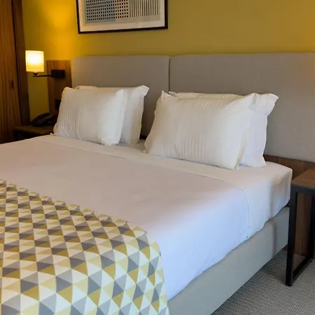 Hotel Algarve By Ihg 4*