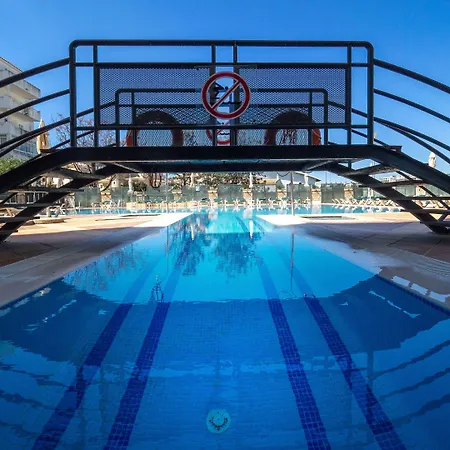 Algarve By Ihg Szálloda Albufeira