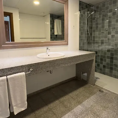 מלון Algarve By Ihg אלבופיירה
