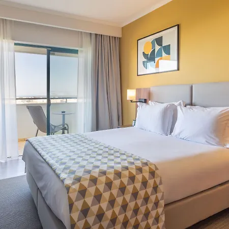 מלון Algarve By Ihg אלבופיירה